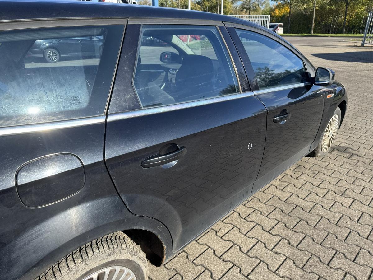Ford Mondeo BA7 original T&uuml;r hinten rechts Panther Schwarz Kombi Rohbau Bj.2008